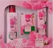 Rose of Bulgaria Роуз оф Болгария набор подарочный №2 (розовая вода 230мл+мыло с частичками лепестков роз 100г+крем для рук 75мл) Упаковка №1 в СПБ (Санкт-Петербурге) от Социальная аптека Художников пр-т